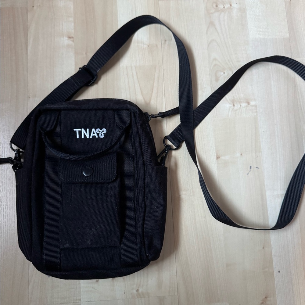 TNA Crossbody Camera Bag